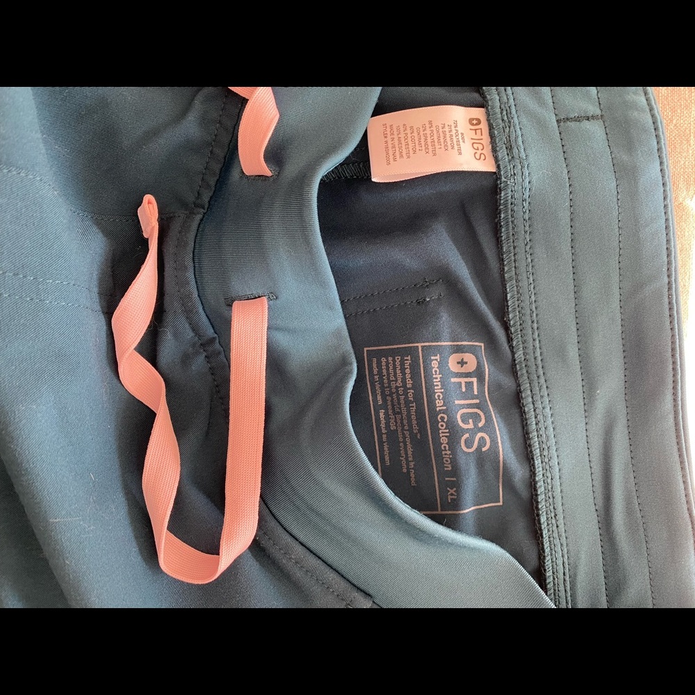 Caribbean figs Zamora Jogger scrub pants